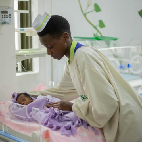 Eyas Recebe FDA para RM Neonatal 3T Dedicada