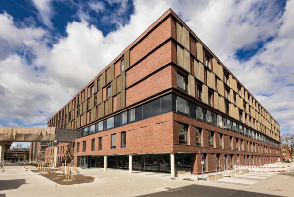 Novo centro cardiovascular do UKE em Hamburgo equipado com sistemas de imagem da Siemens Healthineers