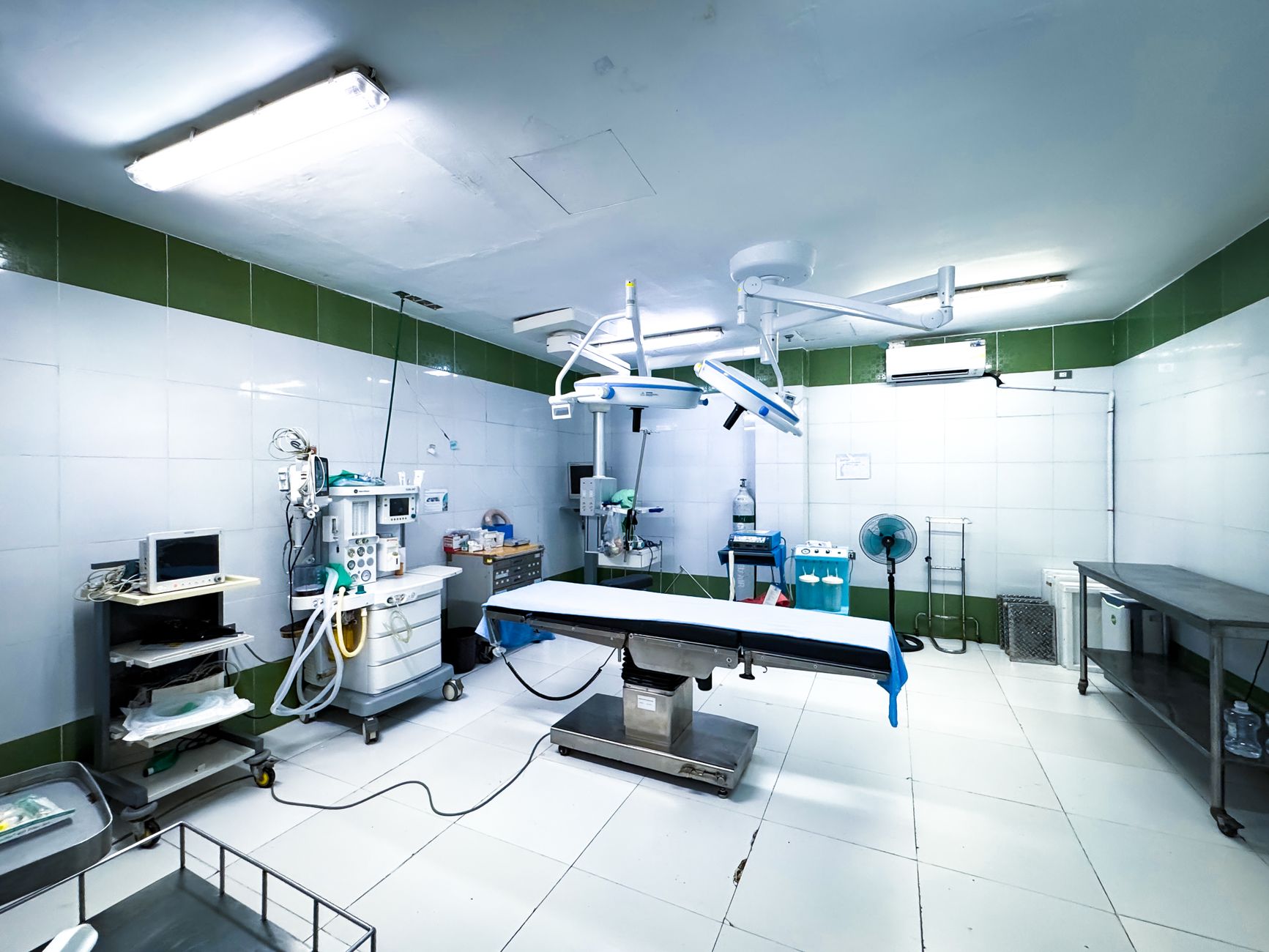 Interventional radiology suite with a GE HealthCare angiography system